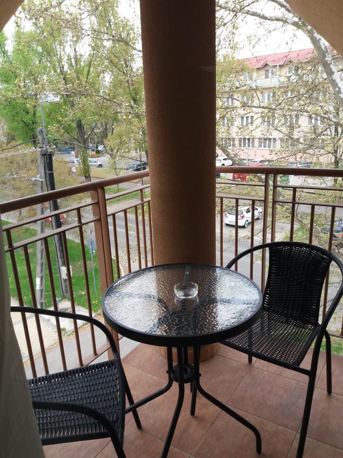 Tahiti Apartman Hajduszoboszlo Luaran gambar