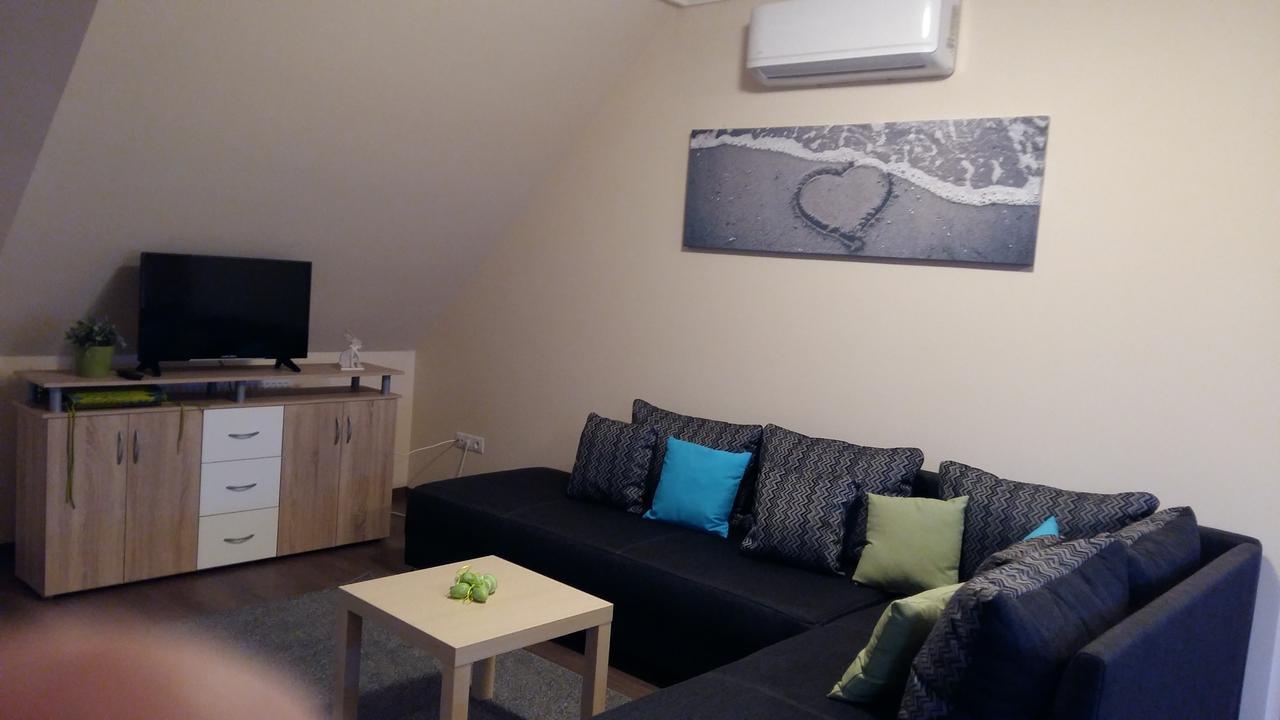 Tahiti Apartman Hajduszoboszlo Luaran gambar